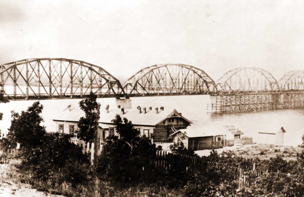 08-14 Мост через Зею в районе п. Белогорье. 1913 год..jpg